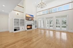 4504 Riverside Ln. photo 4