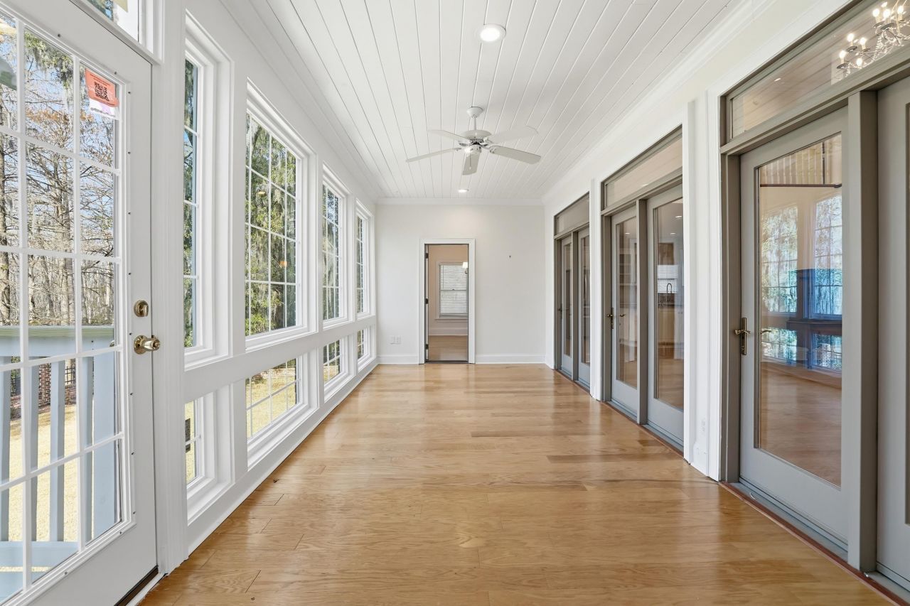 4504 Riverside Ln. Photo 6