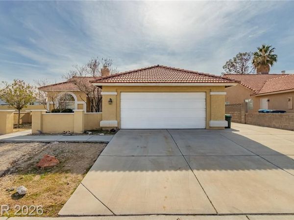 5877 Cherry Falls Court, Las Vegas, NV 89130