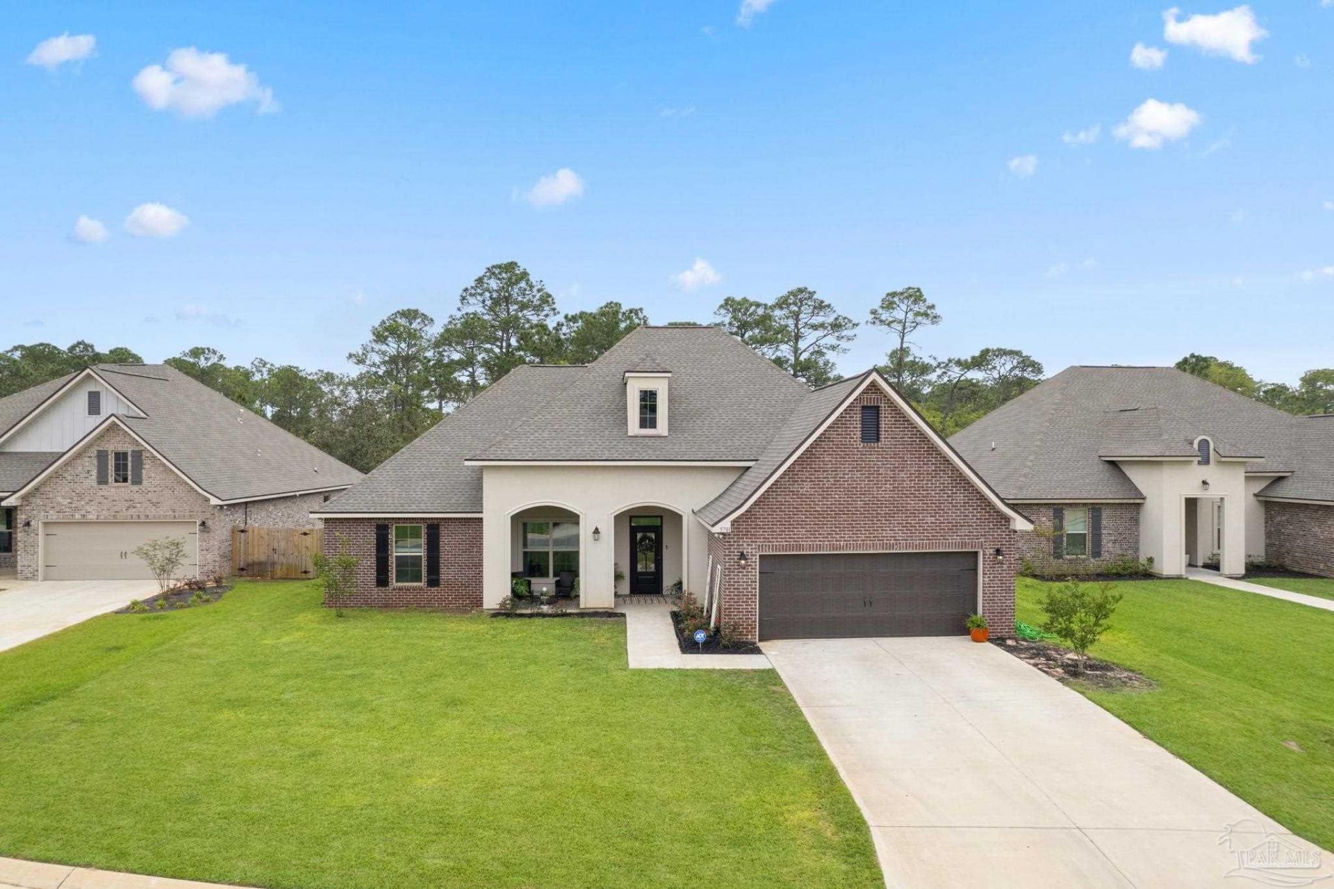 5701 Oak Haven Ln, Gulf Breeze, FL 32563 Main Photo