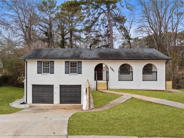 2347 Greenway Drive, Decatur, GA 30035
