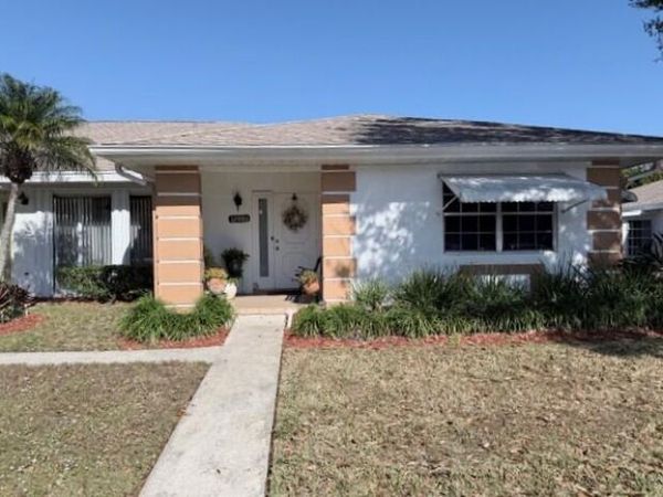 1206 S Lakes End Drive, Unit D, Fort Pierce, FL 34982
