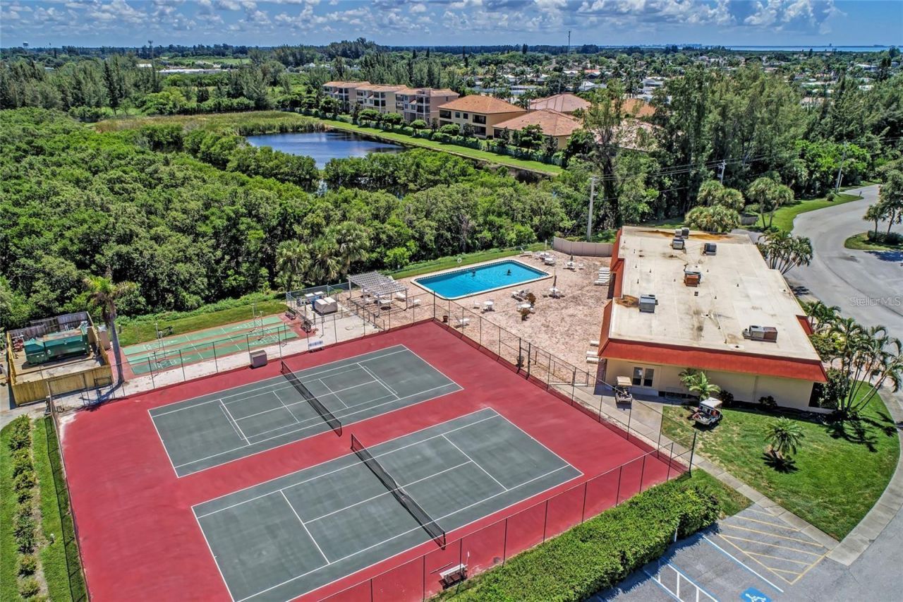 9527 Azure Cove, Bradenton, FL 34210 Photo