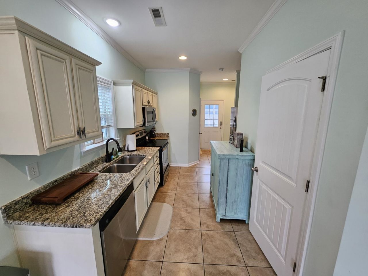 711 Shell Creek Circle Photo 5