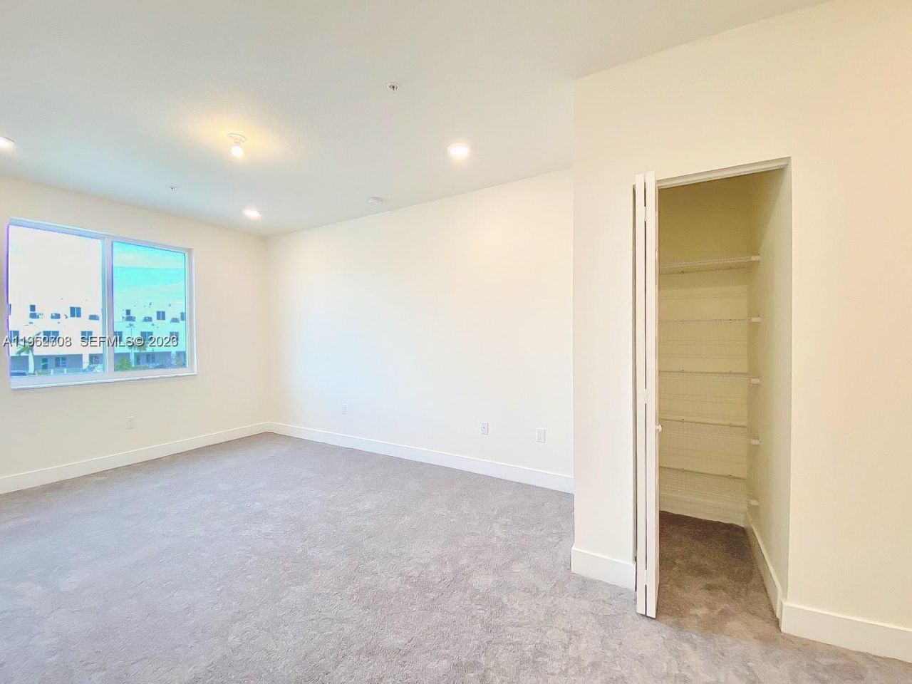 6416 NW 102nd Ct, Unit 118, Doral, FL 33178 Photo