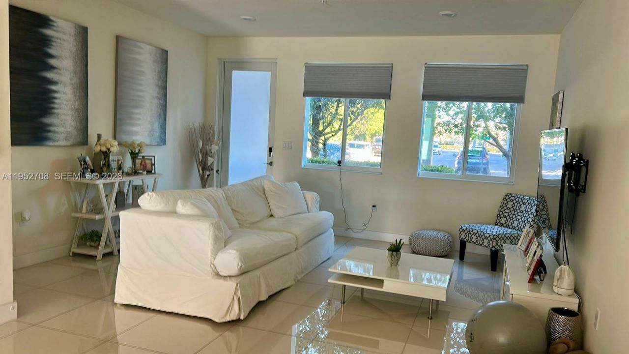 6416 NW 102nd Ct, Unit 118, Doral, FL 33178 Photo