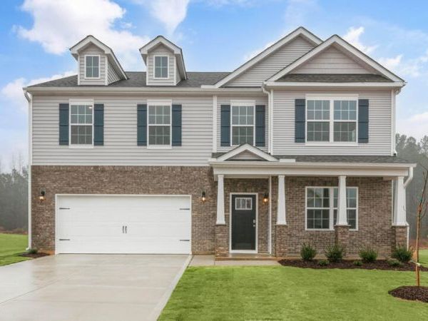 1025 Misty Creek Drive, Aberdeen, NC 28315