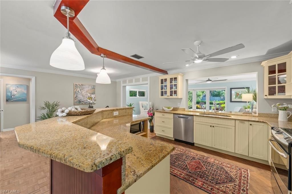 3325 Avocado Dr, Fort Myers, FL 33901 Photo