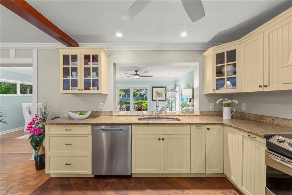 3325 Avocado Dr, Fort Myers, FL 33901 Photo