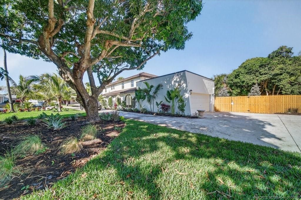 37 E High Point Road, Stuart, FL 34996 Photo