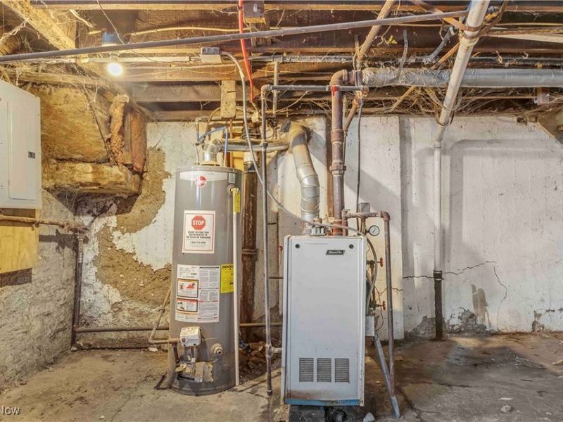 9407 Detroit Avenue, Unit 2, Cleveland, OH 44102 Photo 22