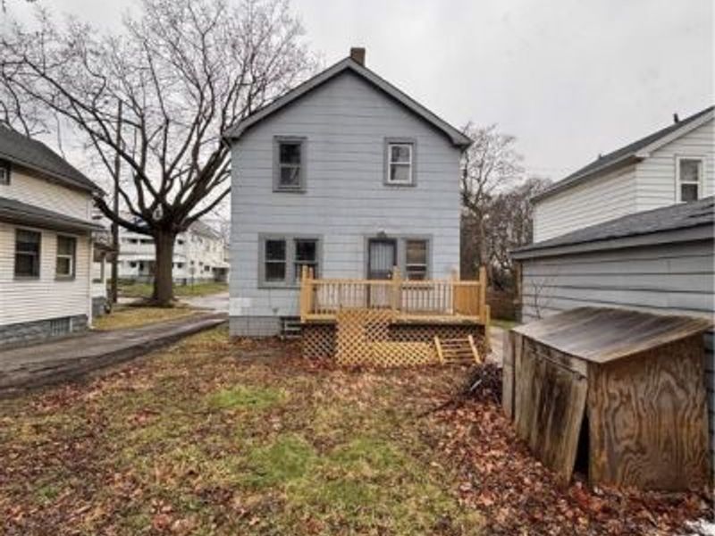 9535 Nelson Avenue, Cleveland, OH 44105 Photo 8