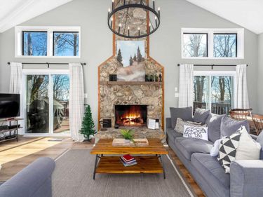 138 OAK LN, Wintergreen Resort, VA 22967