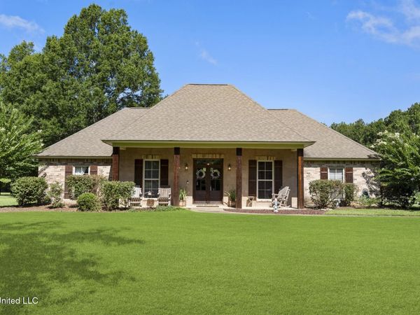 1040 Emileigh Drive, Summit, MS 39666