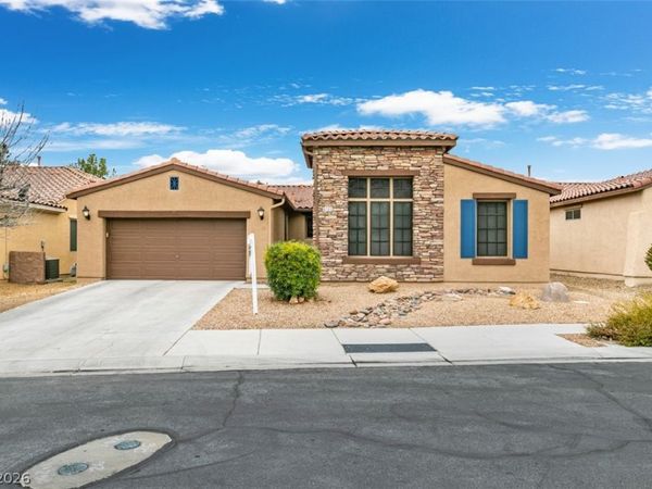 8105 Meadow Falls Street, North Las Vegas, NV 89085