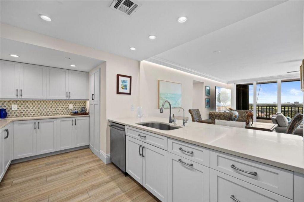 450 Ocean Drive, Unit Ph3, Juno Beach, FL 33408 Photo