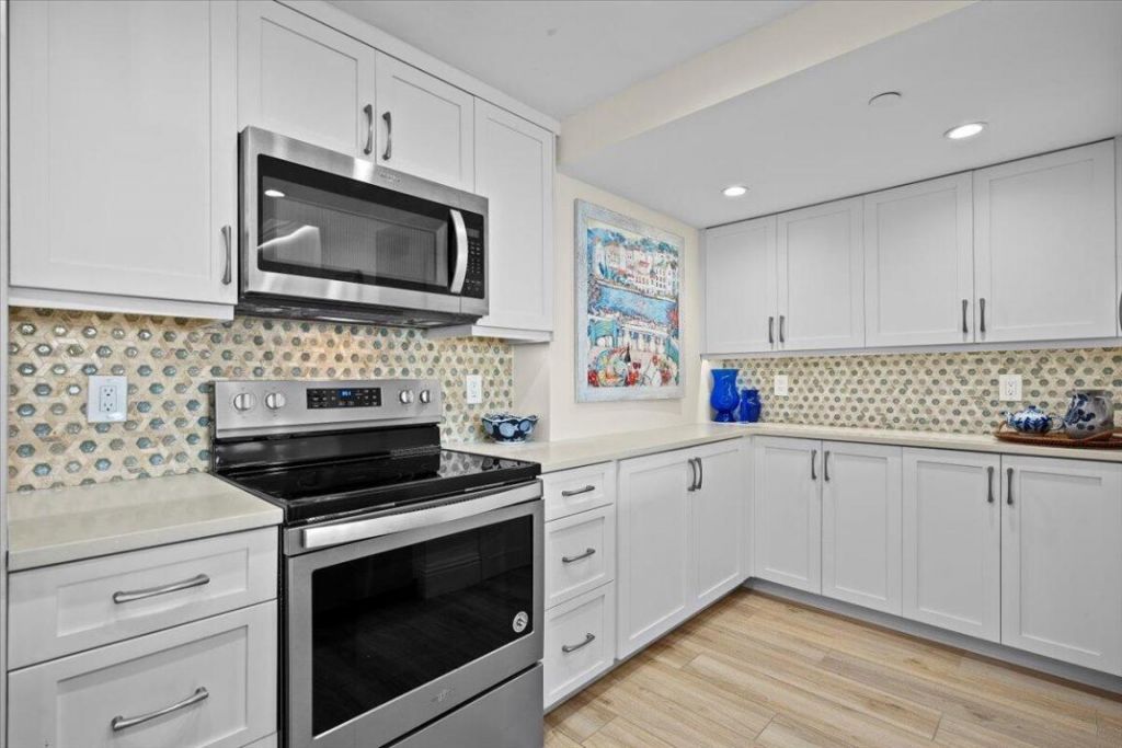 450 Ocean Drive, Unit Ph3, Juno Beach, FL 33408 Photo