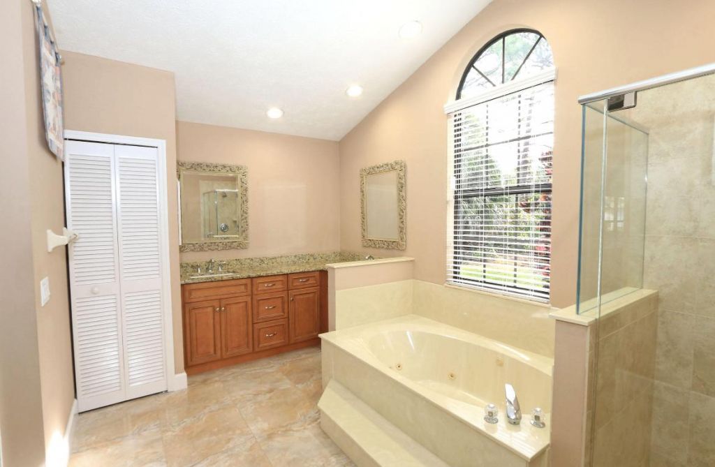 1118 SW Forest Hill Cove, Port Saint Lucie, FL 34986 Photo