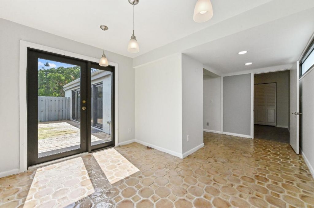 271 NW 15th Street, Boca Raton, FL 33432 Photo