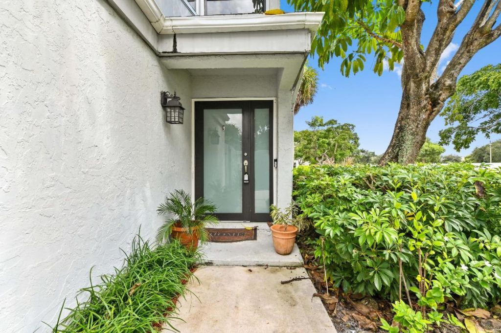 271 NW 15th Street, Boca Raton, FL 33432 Photo