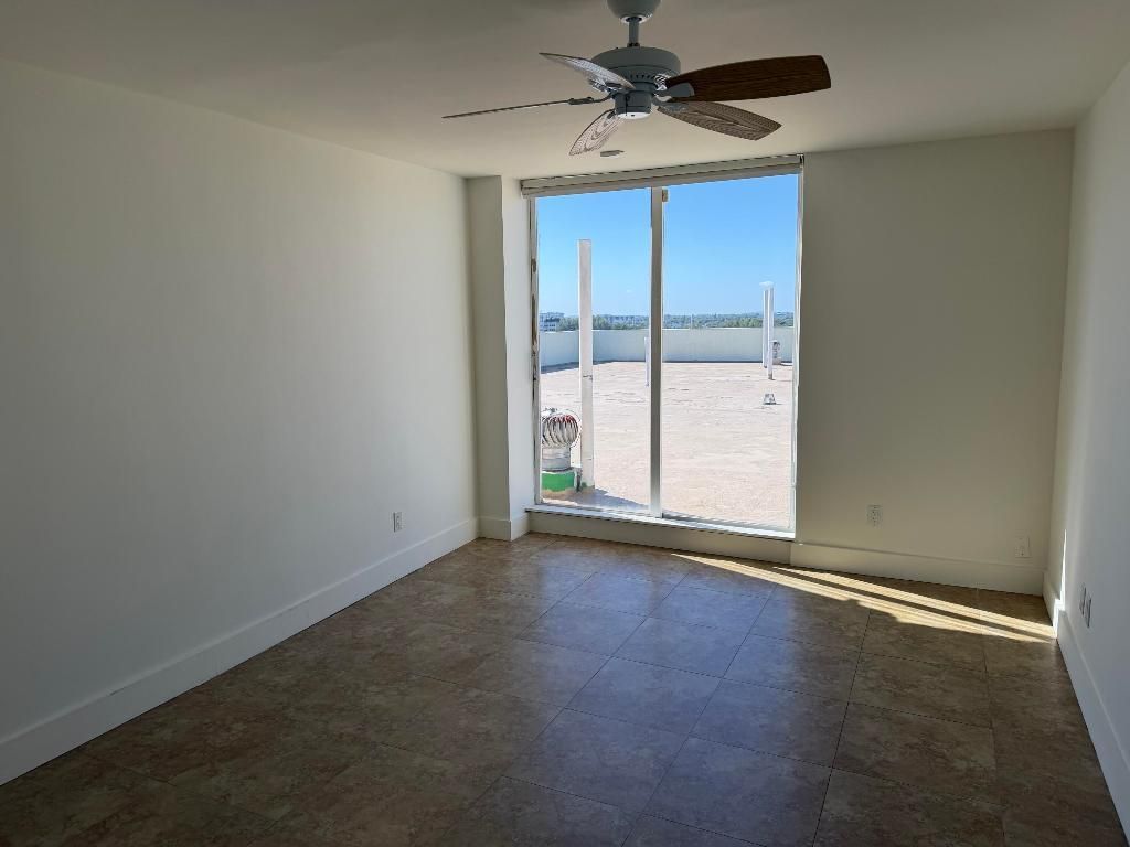 2000 NE 135th Street, Unit Ph, North Miami, FL 33181 Photo