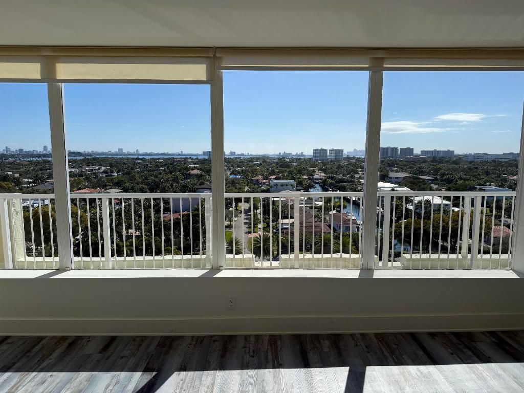 2000 NE 135th Street, Unit Ph, North Miami, FL 33181 Photo