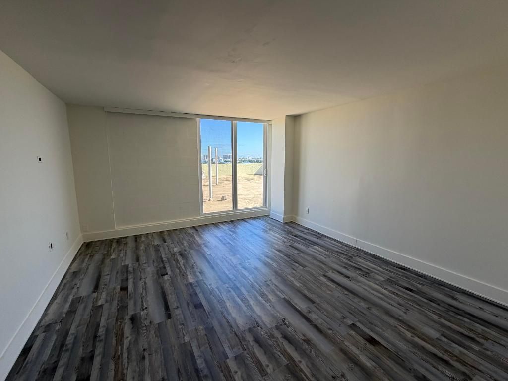 2000 NE 135th Street, Unit Ph, North Miami, FL 33181 Photo