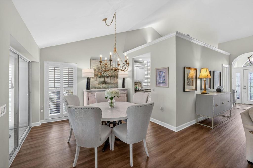 2386 Saratoga Bay Drive, West Palm Beach, FL 33409 Photo