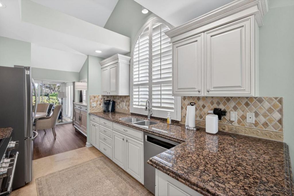 2386 Saratoga Bay Drive, West Palm Beach, FL 33409 Photo