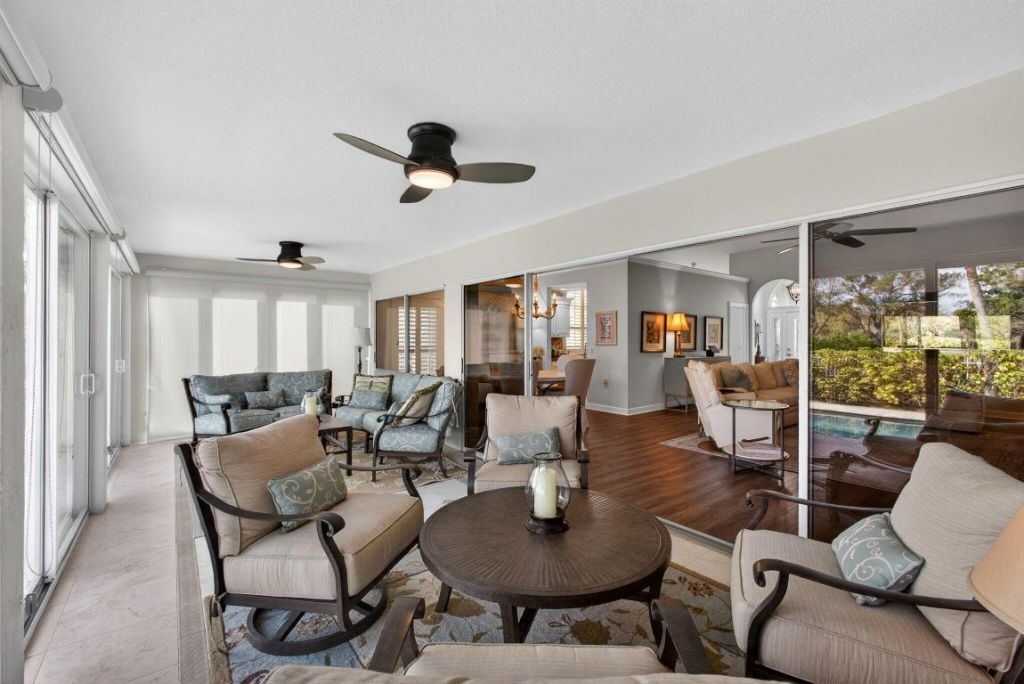 2386 Saratoga Bay Drive, West Palm Beach, FL 33409 Photo