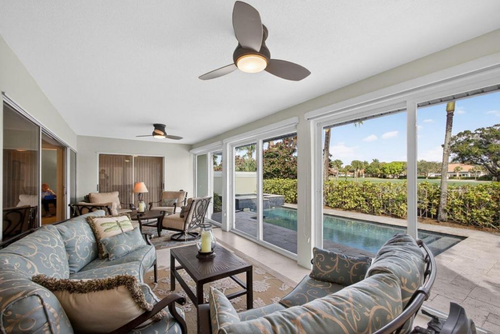 2386 Saratoga Bay Drive, West Palm Beach, FL 33409 Photo