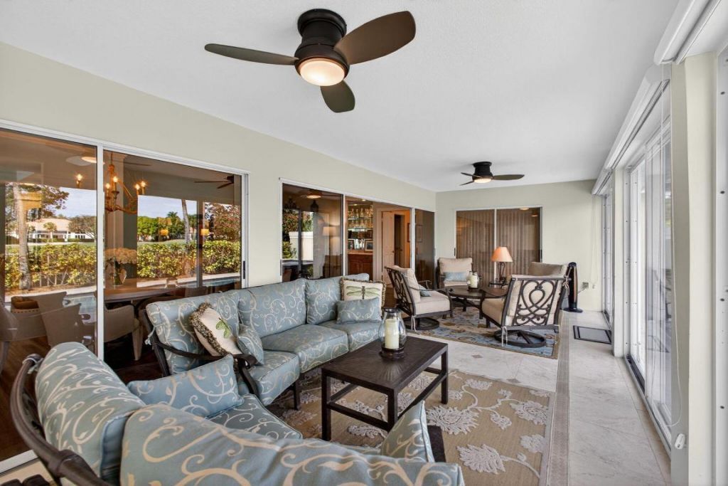 2386 Saratoga Bay Drive, West Palm Beach, FL 33409 Photo