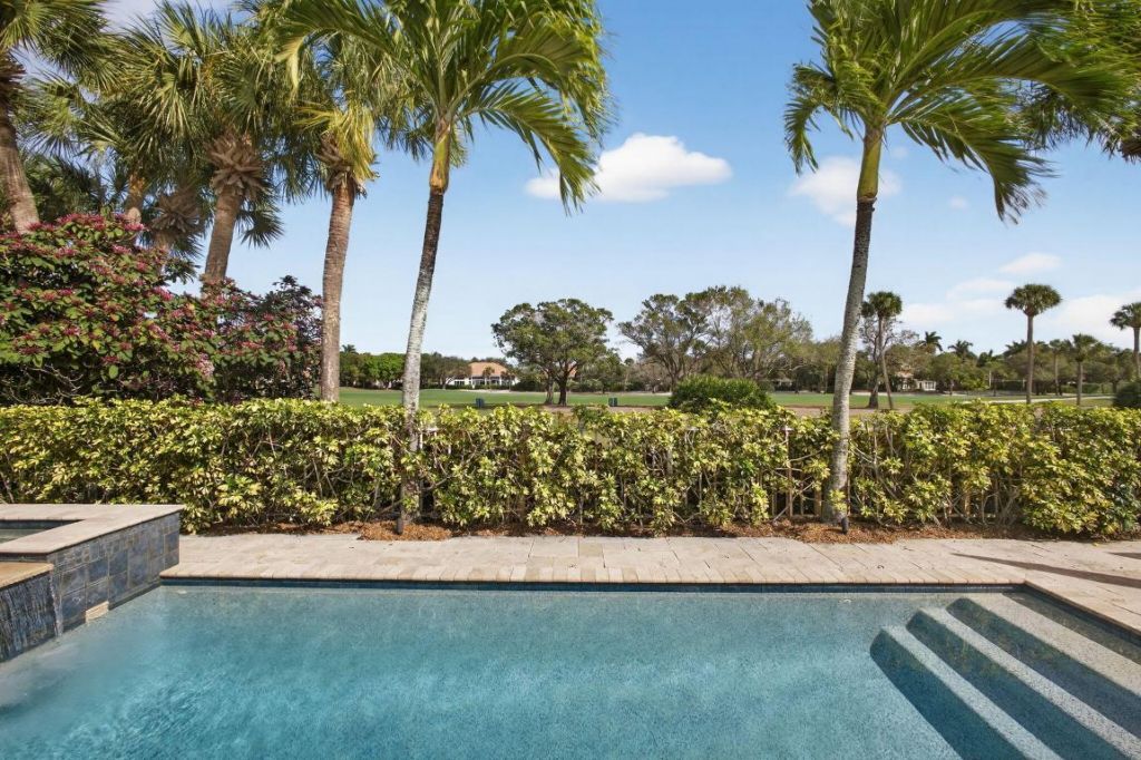 2386 Saratoga Bay Drive, West Palm Beach, FL 33409 Photo