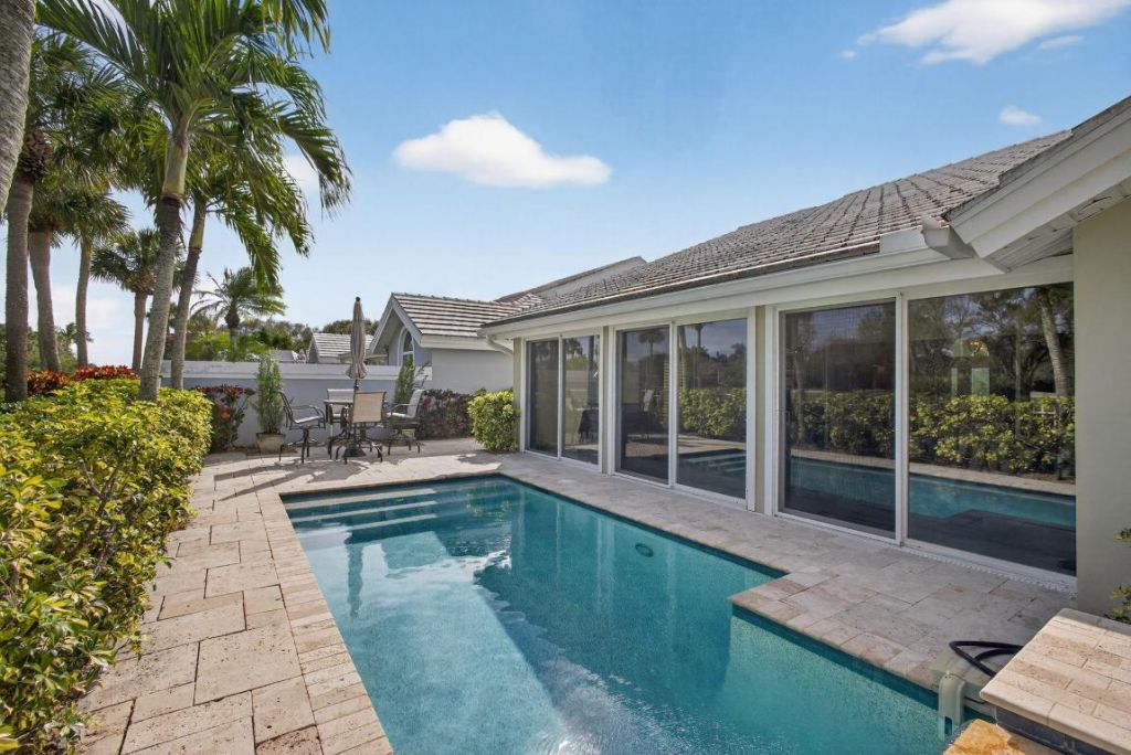 2386 Saratoga Bay Drive, West Palm Beach, FL 33409 Photo