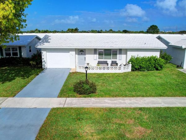 716 SW 18th Street, Boynton Beach, FL 33426