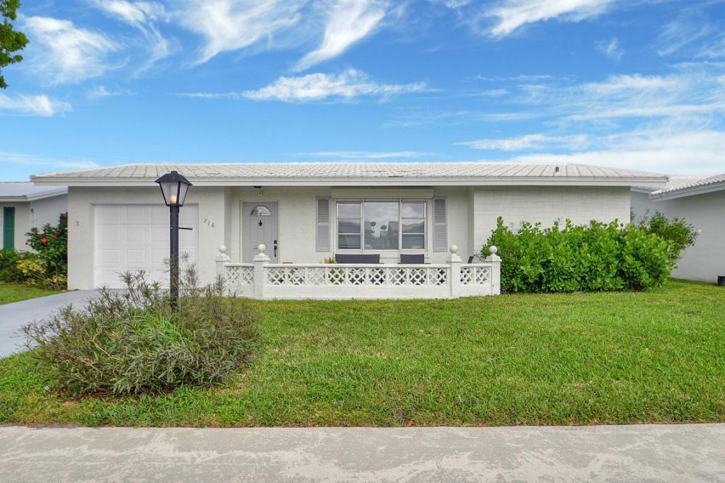 716 SW 18th Street, Boynton Beach, FL 33426 Photo