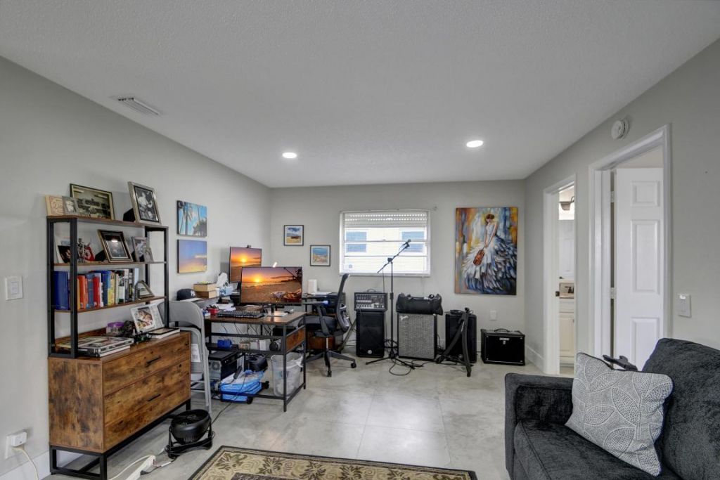 716 SW 18th Street, Boynton Beach, FL 33426 Photo