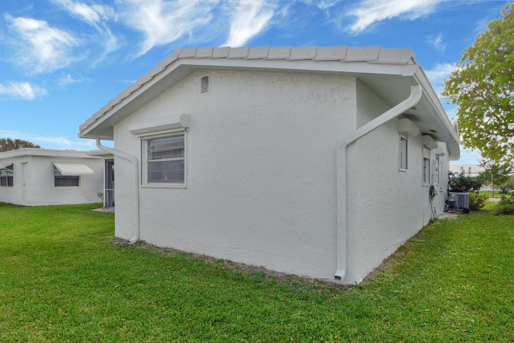 716 SW 18th Street, Boynton Beach, FL 33426 Photo