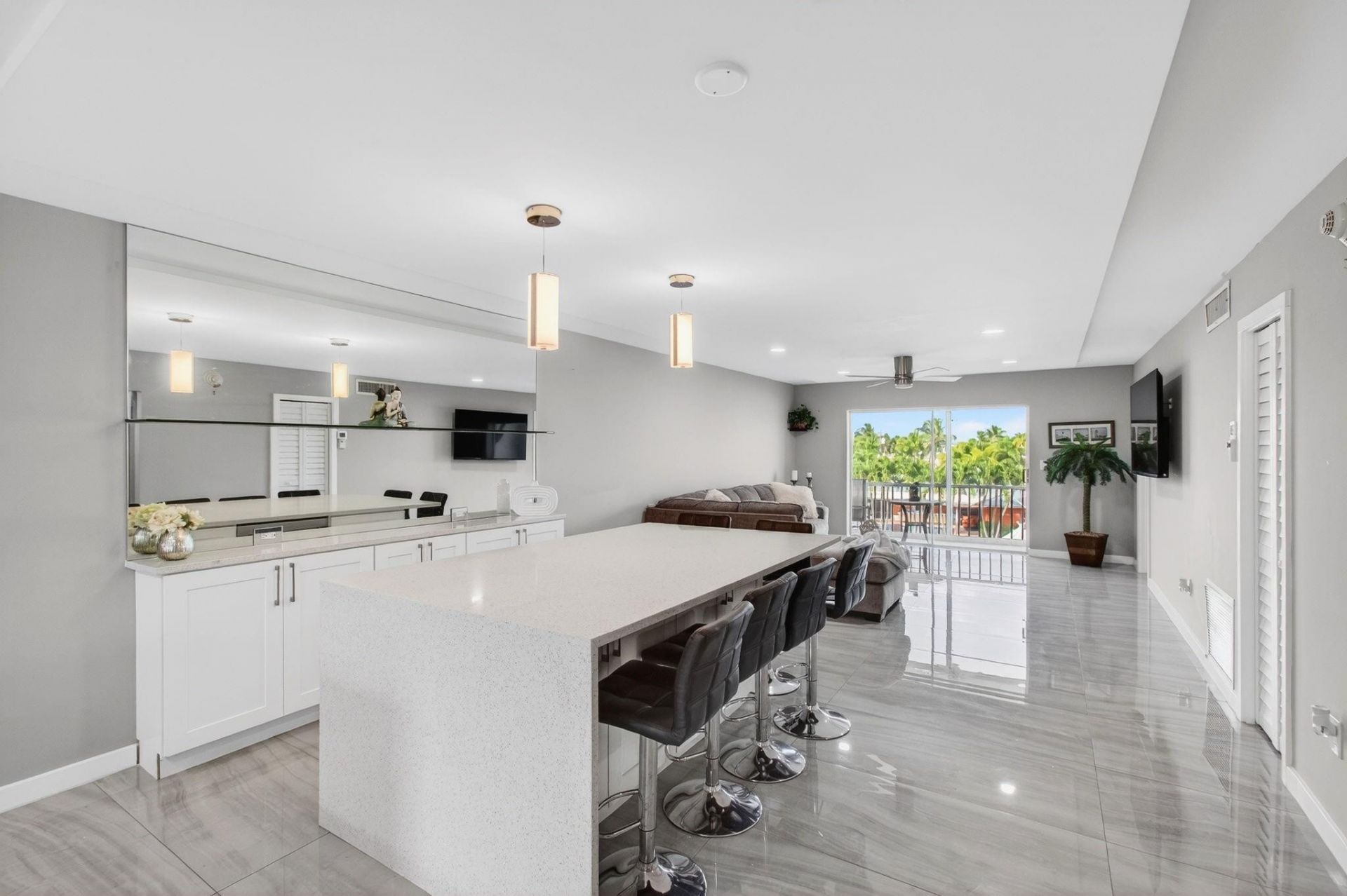 777 Jeffery Street, Unit 302, Boca Raton, FL 33487 Photo