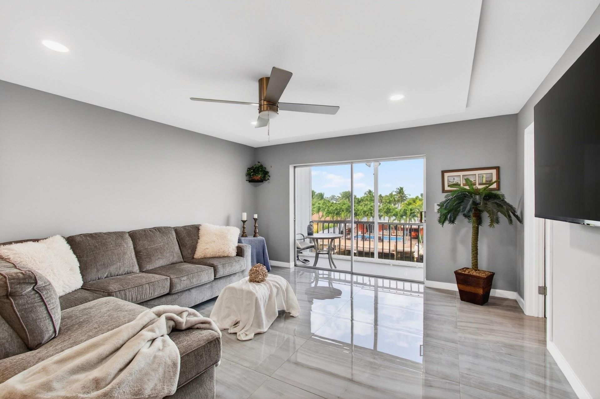 777 Jeffery Street, Unit 302, Boca Raton, FL 33487 Photo