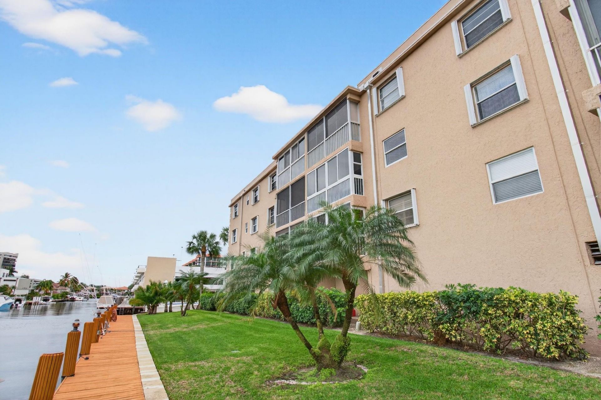 777 Jeffery Street, Unit 302, Boca Raton, FL 33487 Photo