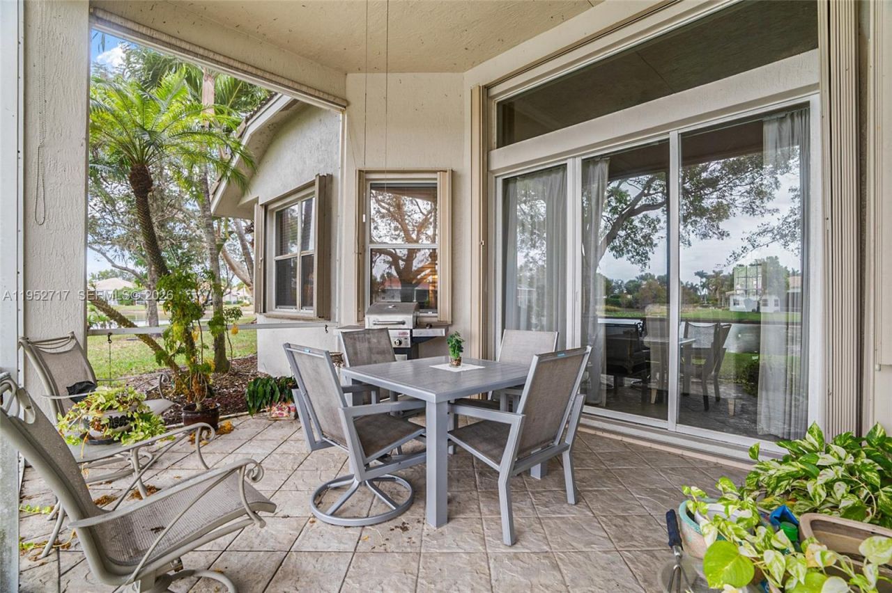 6733 Peruzzi Way, Lake Worth, FL 33467 Photo