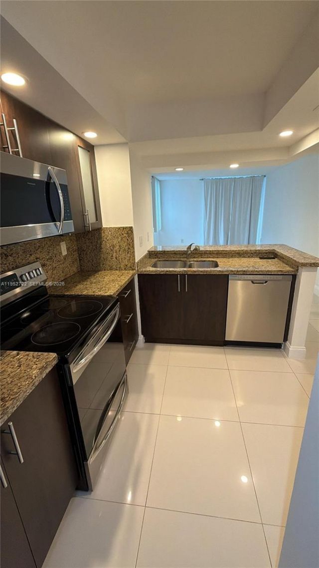 850 N Miami Ave, Unit W-1701, Miami, FL 33136 Photo