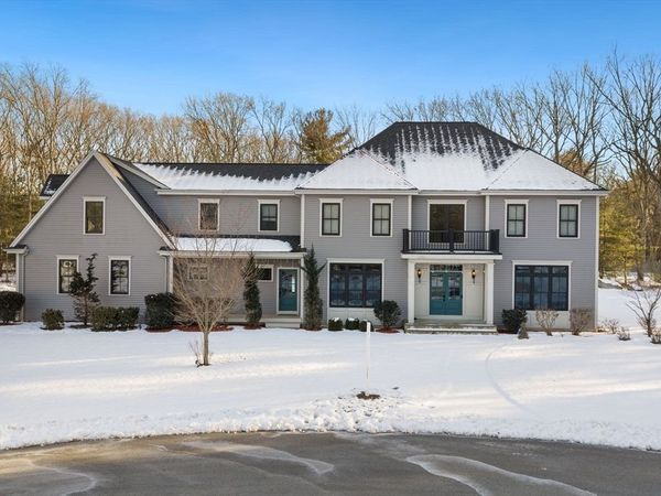 9 Coach Rd, Plainville, MA 02762