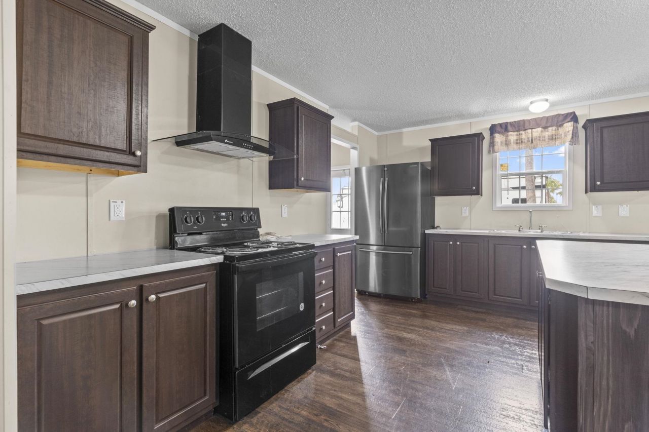 1112 Carolina Cove Photo 6