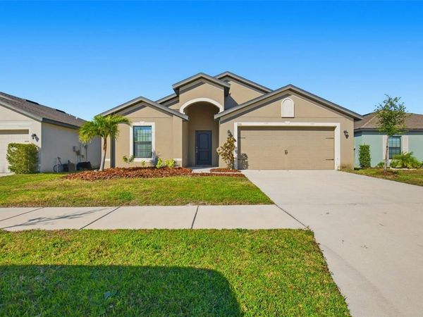 906 WYNNMERE WALK AVENUE, RUSKIN, FL 33570