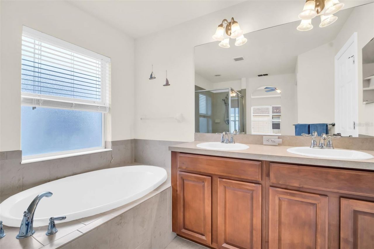 7115 50th Avenue Circle E, Palmetto, FL 34221 Photo