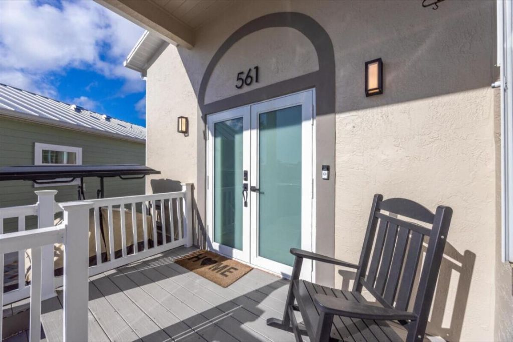 561 Nettles Boulevard, Jensen Beach, FL 34957 Photo