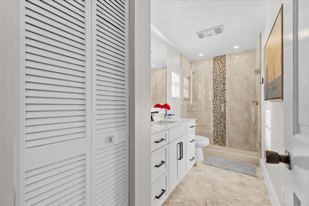 561 Nettles Boulevard, Jensen Beach, FL 34957 Photo