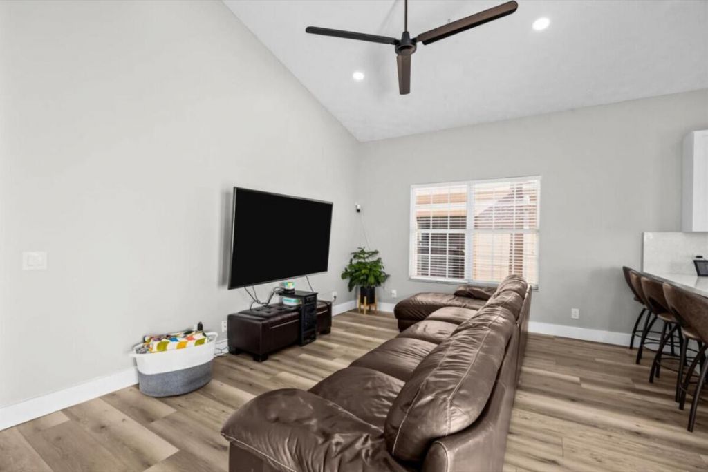 561 Nettles Boulevard, Jensen Beach, FL 34957 Photo